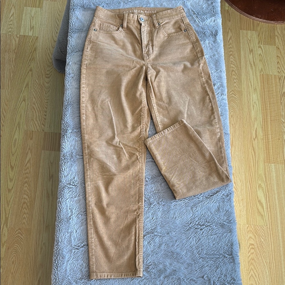 American Eagle Outfitters Tan corteroy Straight Leg Jeans